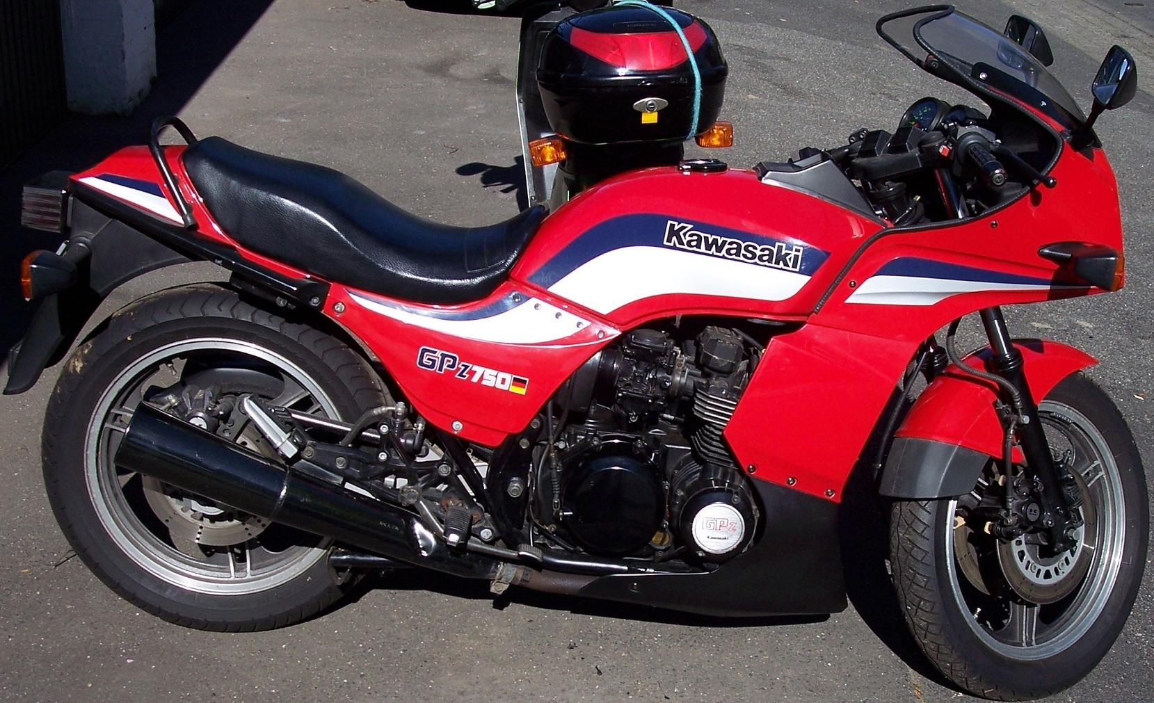 GPZ750 in Movies