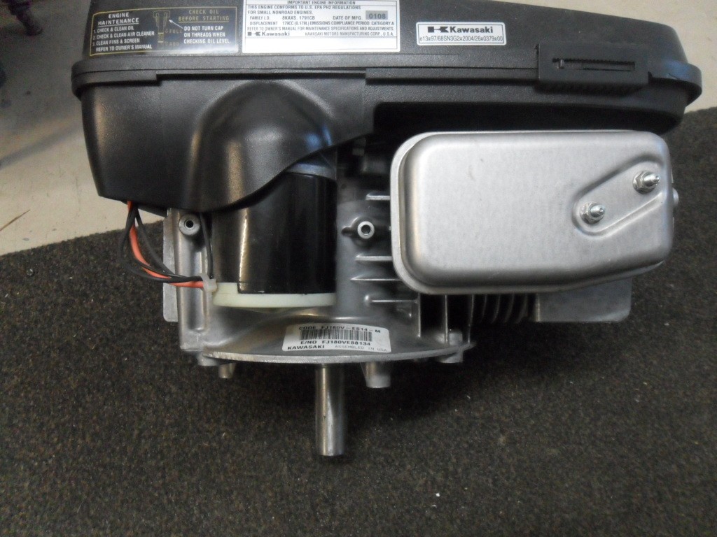 Kawasaki OHV Motor 6PS neu Rasenmäher Rasentraktor in Spreenhagen Handwerk Hausbau Garten