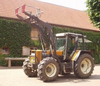 Schlepper Traktor Frontlader Allrad Renault 79 in Rostock ...