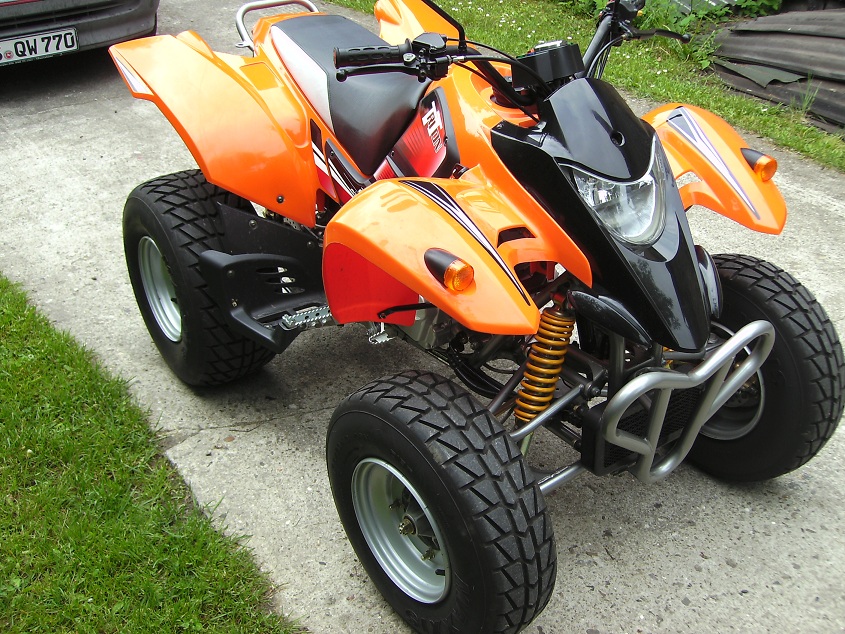 Ein Quad SMC Triton 250 ccm Zylinder 4Takt in Braunschweig | Sonstiges