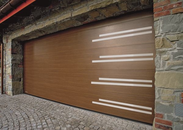 Garagentore aus Polen Sektionaltore Rollgitter Rolltore in Leipzig