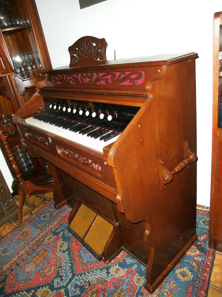 Harmonium Hofberg in RatingenHomberg Musik und Instrumente