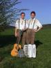 volkstümlicher Akkordeonspieler (und Gitarre als Duo)