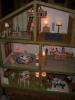 Grosses PUPPENHAUS/  Puppenstube mit Licht/  Strom - HANDARBEIT