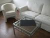 Sofa Sessel, Glasstisch, Kleidershrak