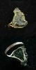 Edler Ring mit eingefasstem Moldavit Stein