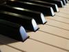 Pianist und Komponist erteilt Klavierunterricht für Kinder und Erwachsene