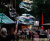 Seifenblasenshow mit Riesenseifenblasen f. Firmenfeier,  Hochzeit,  Strassenfest o