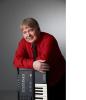 Keyboarder /  Akkordeonspieler /  Sänger