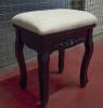 Kleiner Hocker im Barockstil